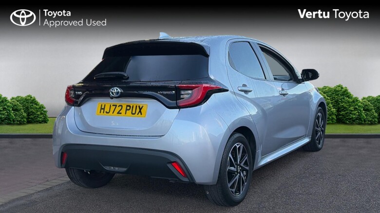 Toyota Yaris 1.5 Hybrid Design 5dr CVT Hybrid Hatchback